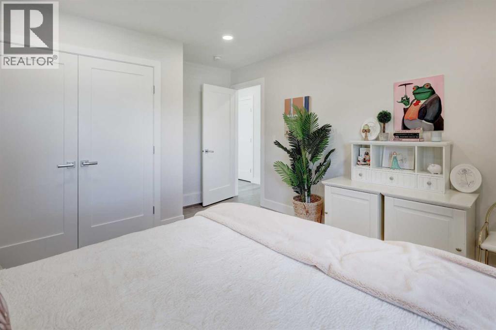 Photo 19 of 69 Westpoint Way Sw, Calgary AB