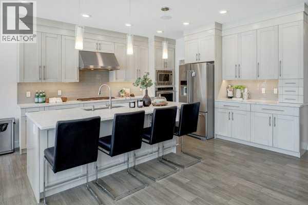 Photo 38 of 69 Westpoint Way Sw, Calgary AB