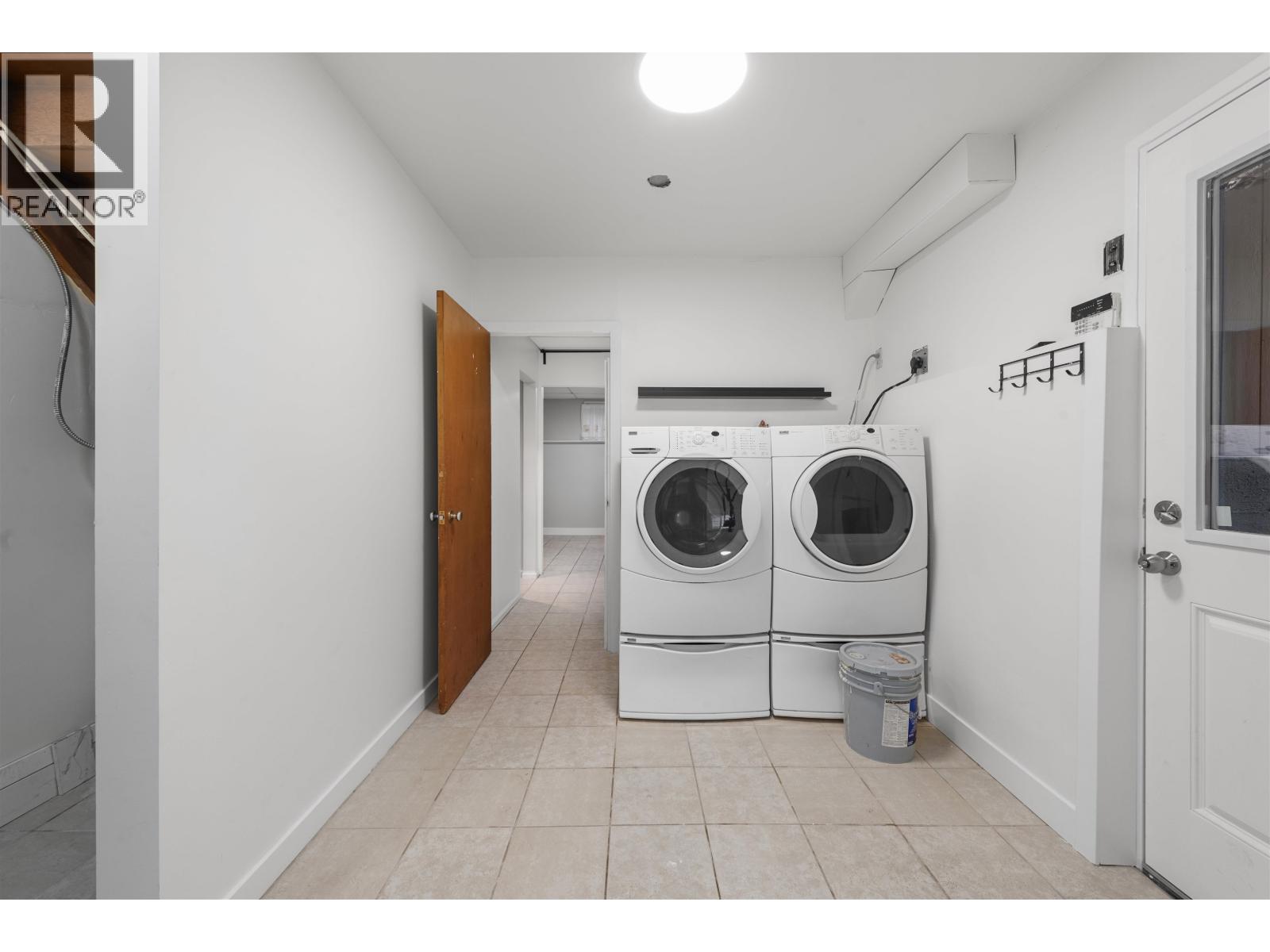 Photo 33 of 7988 Edson Avenue, Burnaby BC
