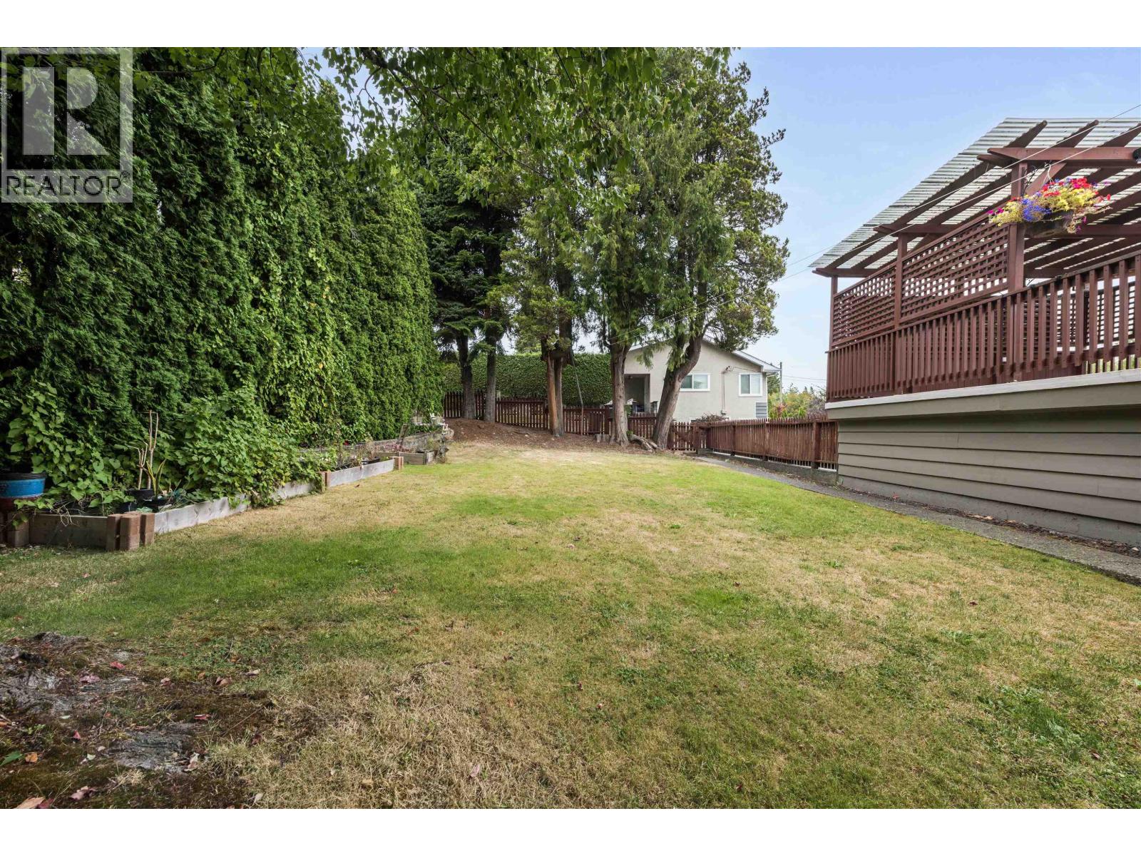 Photo 25 of 7988 Edson Avenue, Burnaby BC