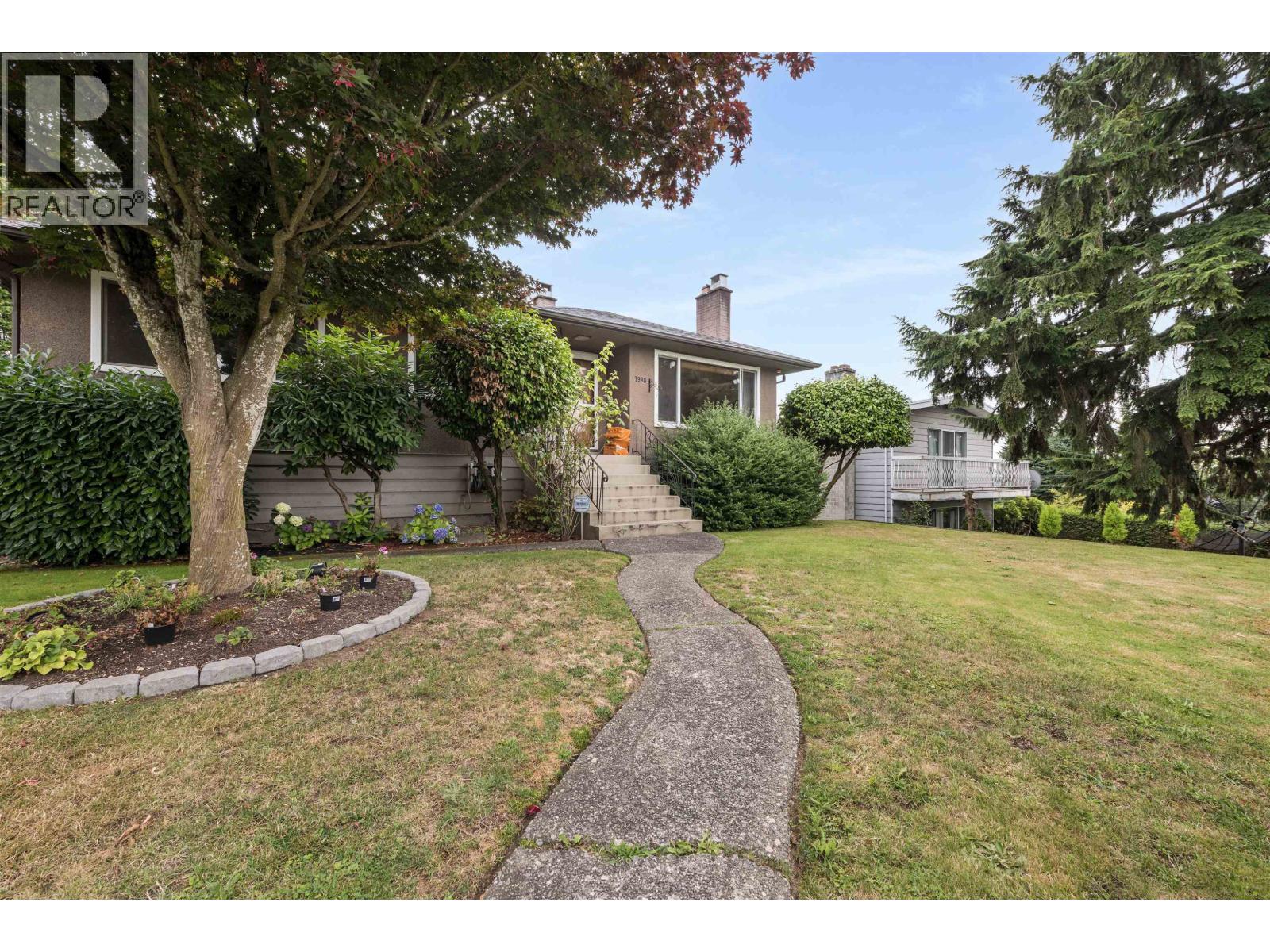 Photo 5 of 7988 Edson Avenue, Burnaby BC