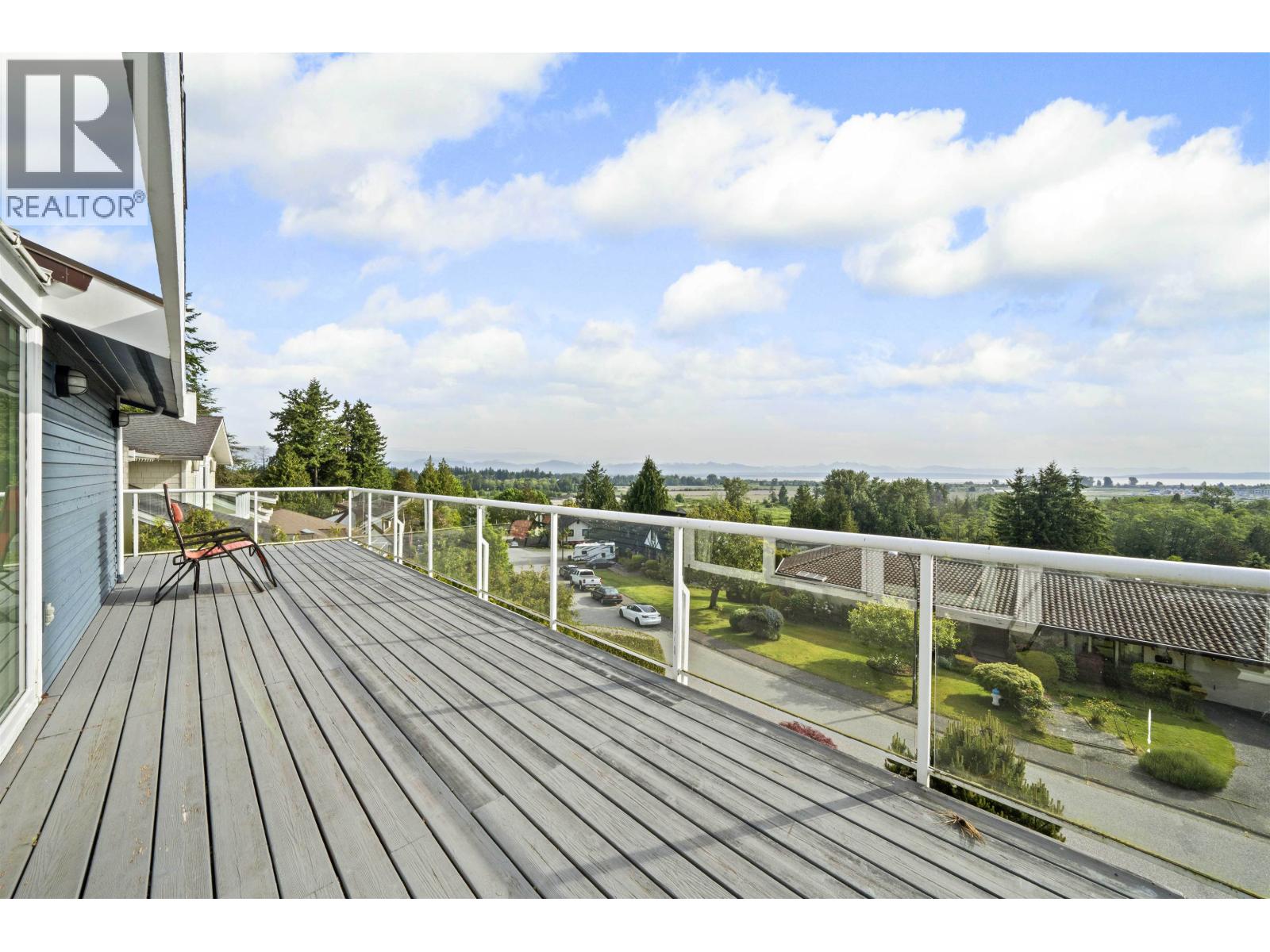 Photo 14 of 163 Woodland Drive, Tsawwassen BC