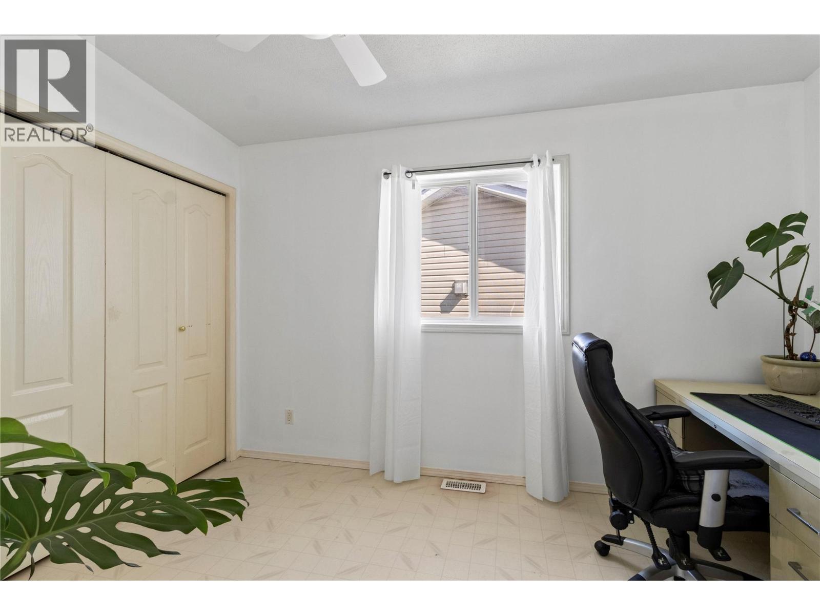 Photo 12 of 7251 48 Street Ne, Salmon Arm BC