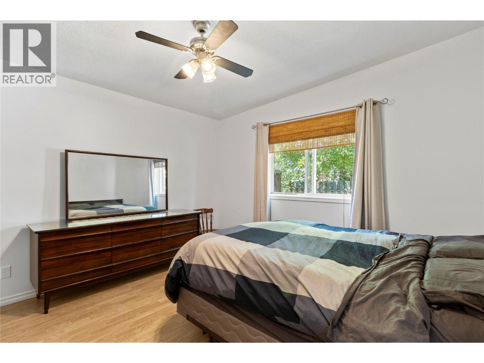 Photo 4 of 7251 48 Street Ne, Salmon Arm BC