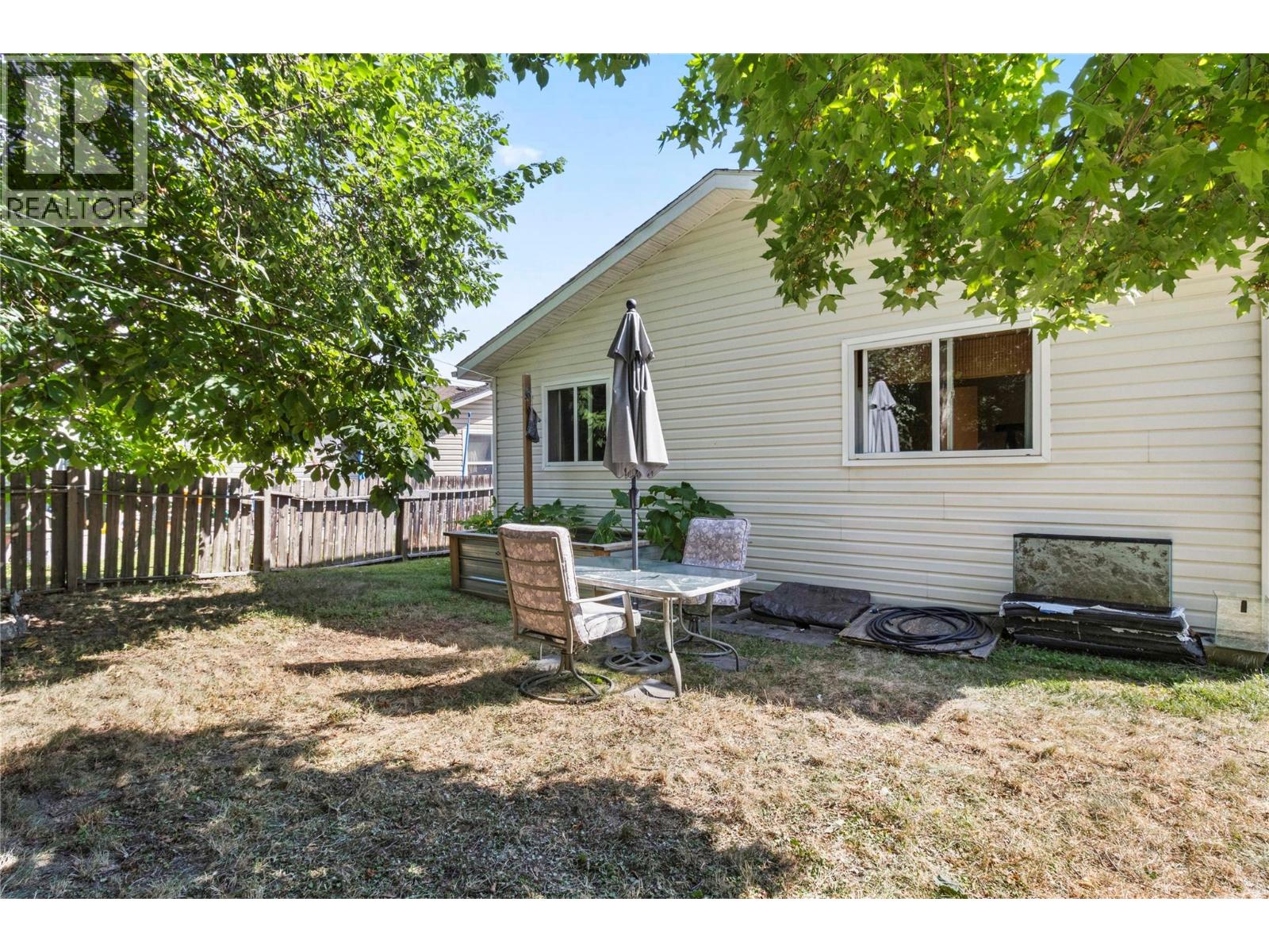 Photo 18 of 7251 48 Street Ne, Salmon Arm BC