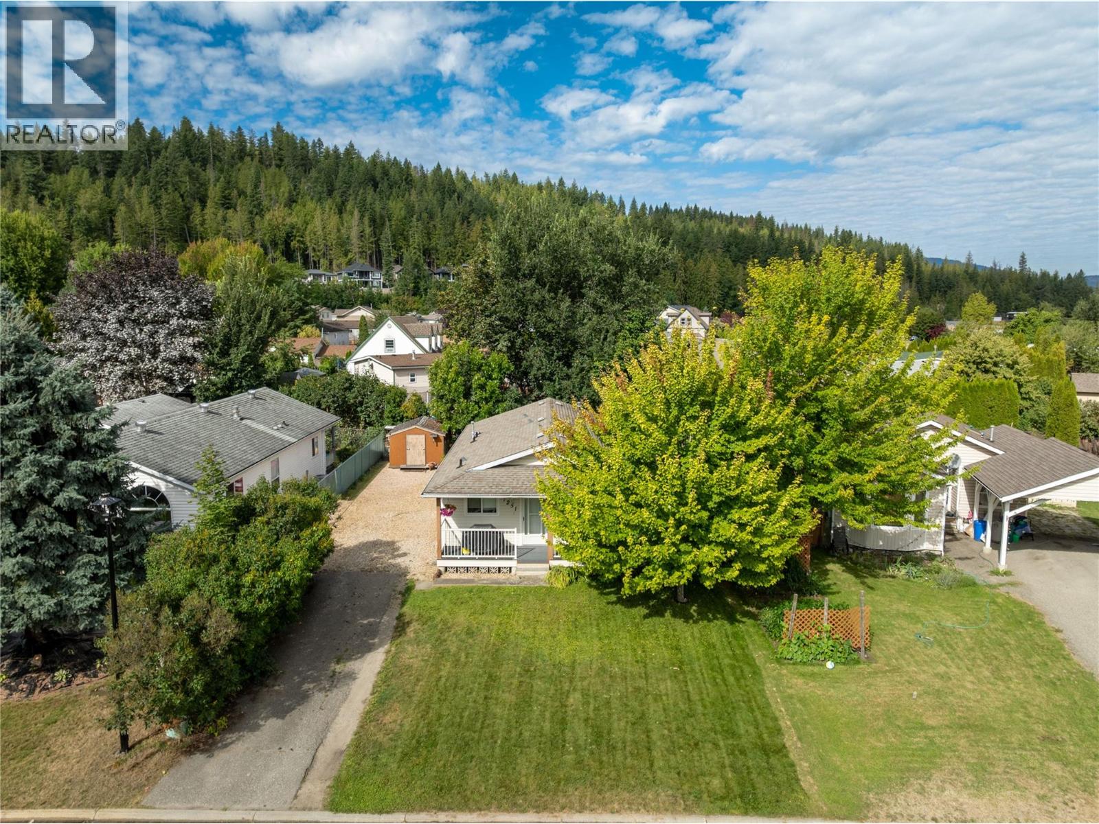 Photo 21 of 7251 48 Street Ne, Salmon Arm BC