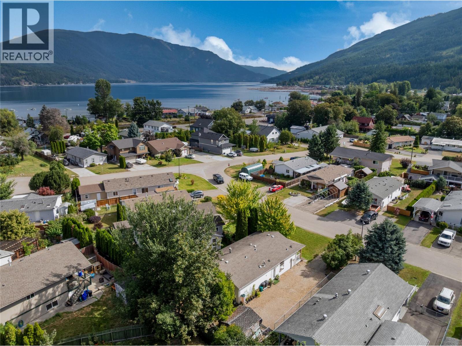 Photo 13 of 7251 48 Street Ne, Salmon Arm BC