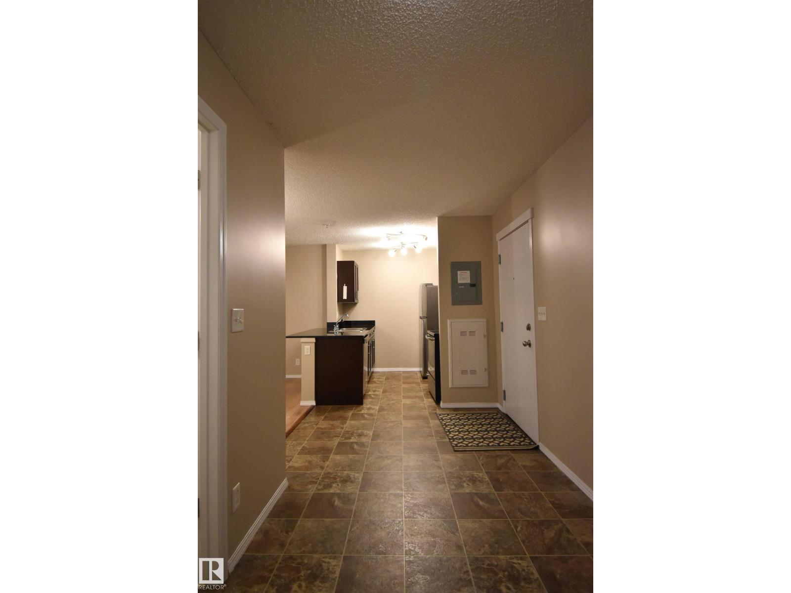 Photo 10 of 117 12025 22 Av Sw Sw, Edmonton AB