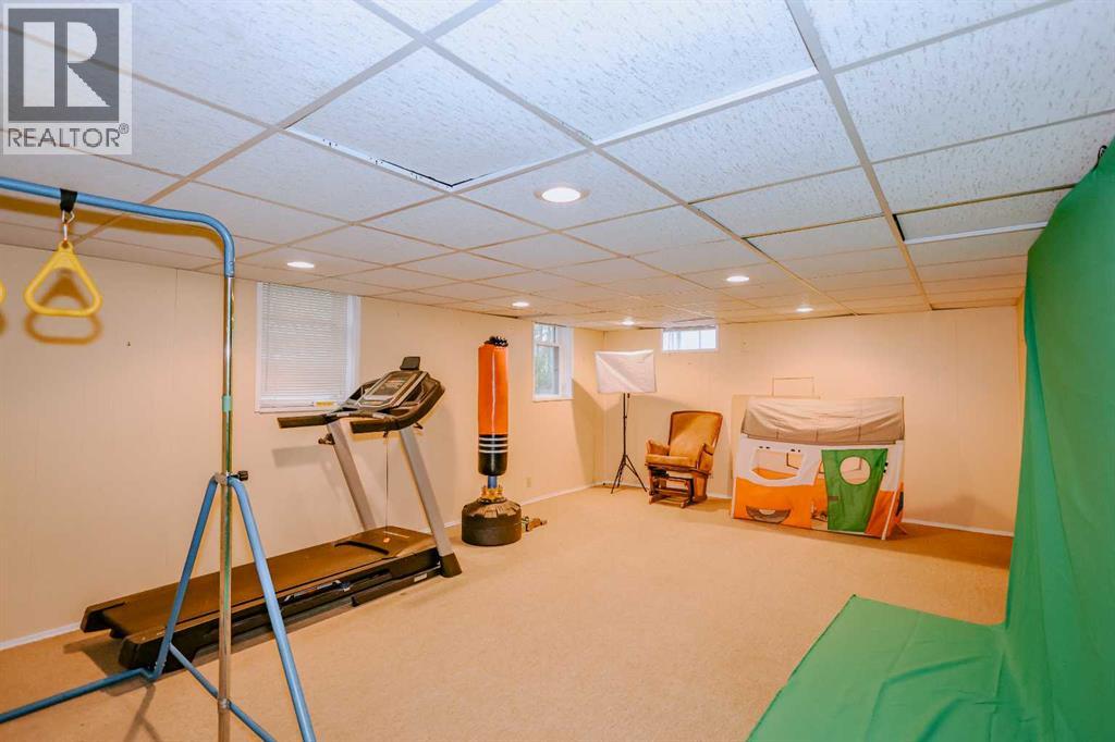 Single Family House for Sale in  Superior Avenue SW Scarboro Calgary 