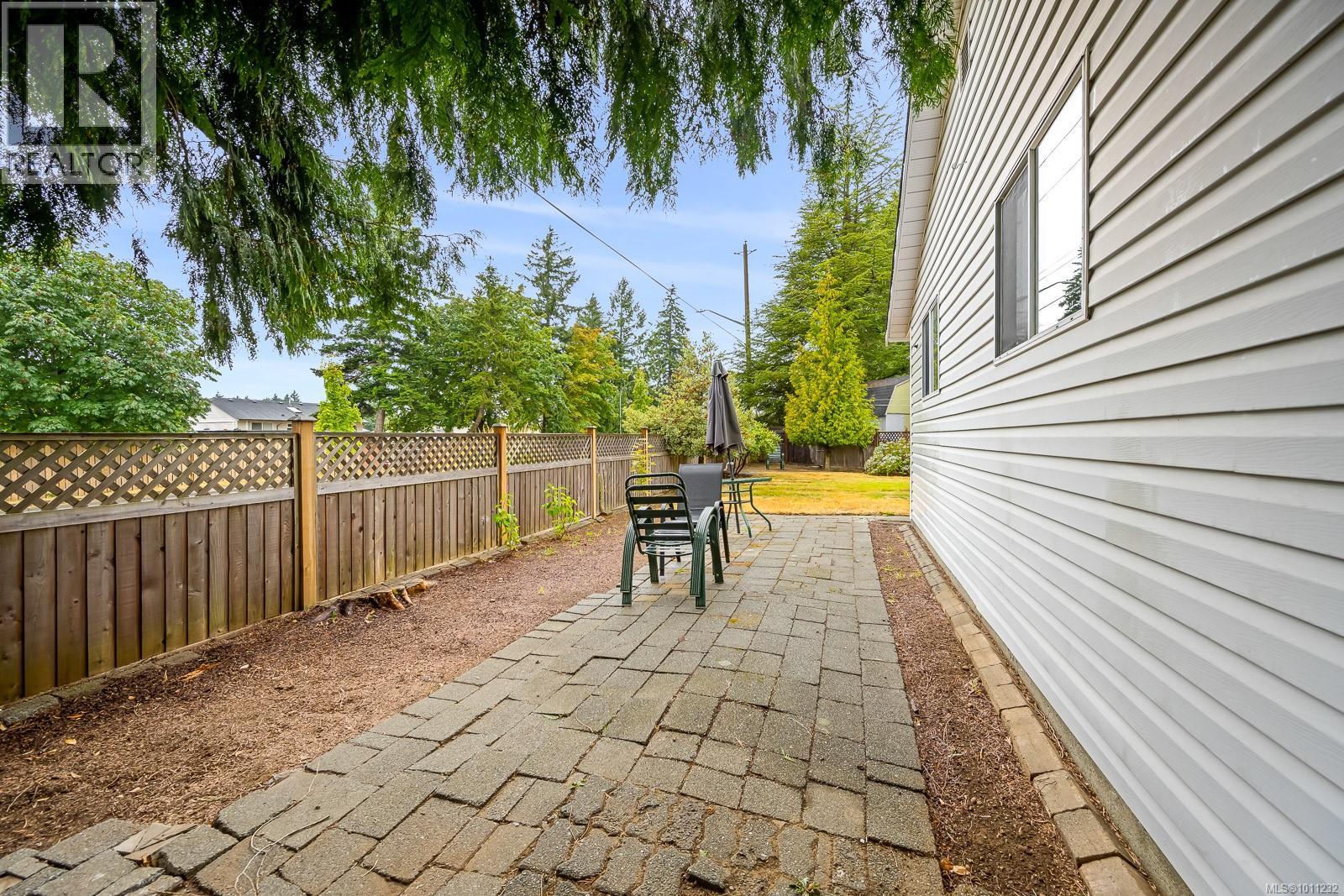 2105 Pemberton Pl, Comox