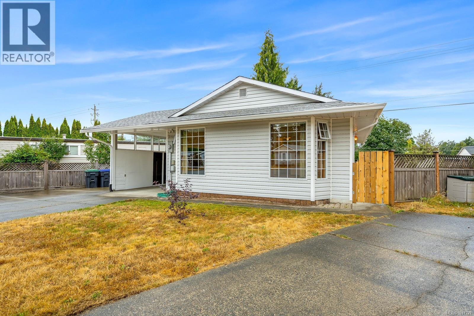 2105 Pemberton Pl, Comox