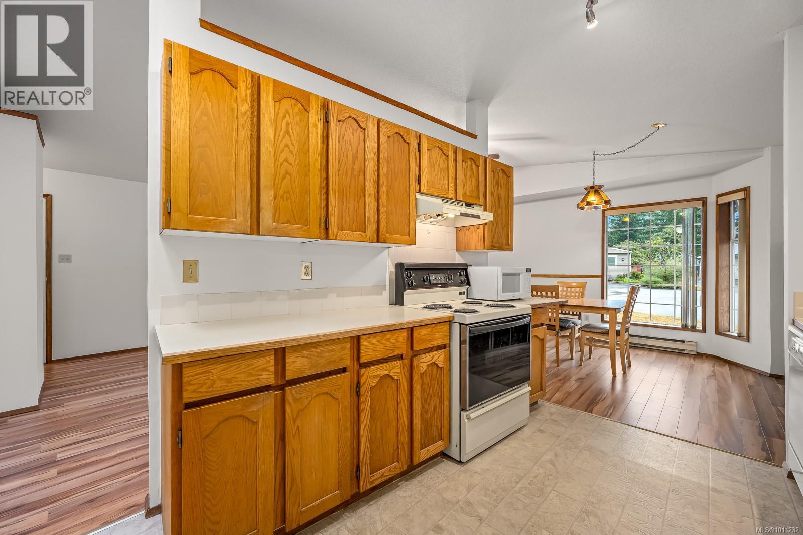 2105 Pemberton Pl, Comox