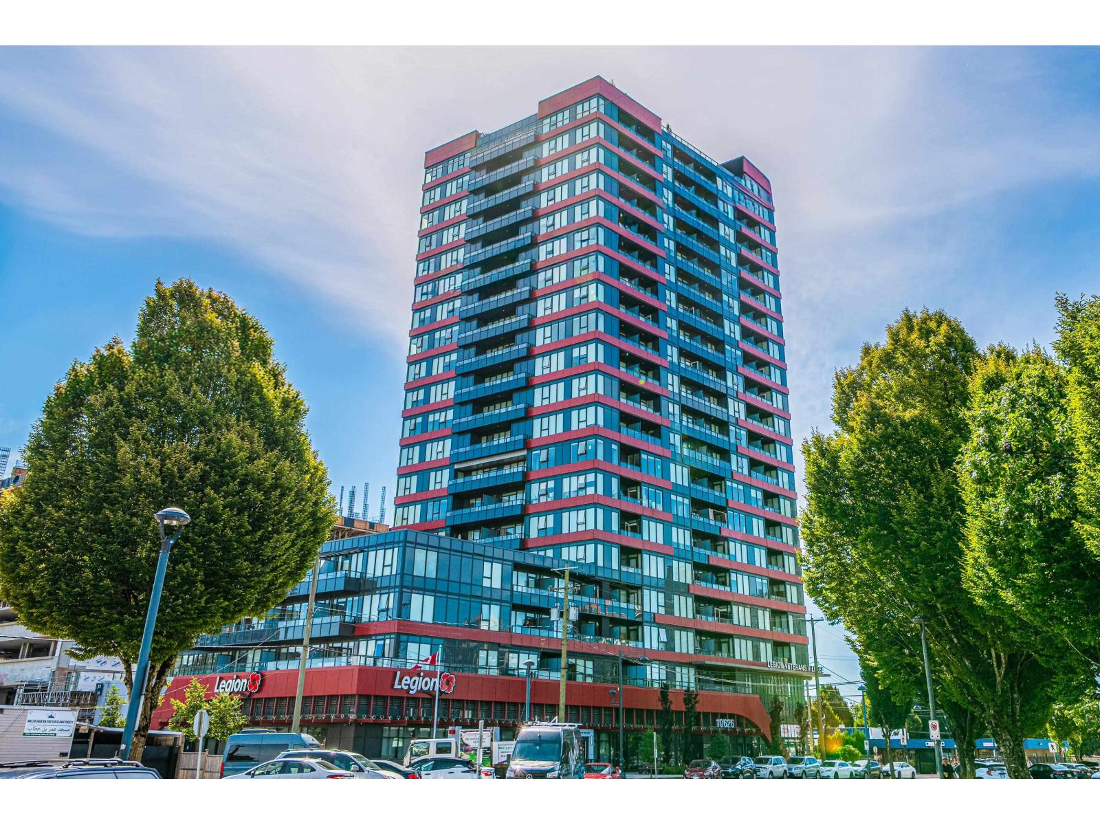 Photo 1 of 1011 10626 City Parkway, Surrey BC