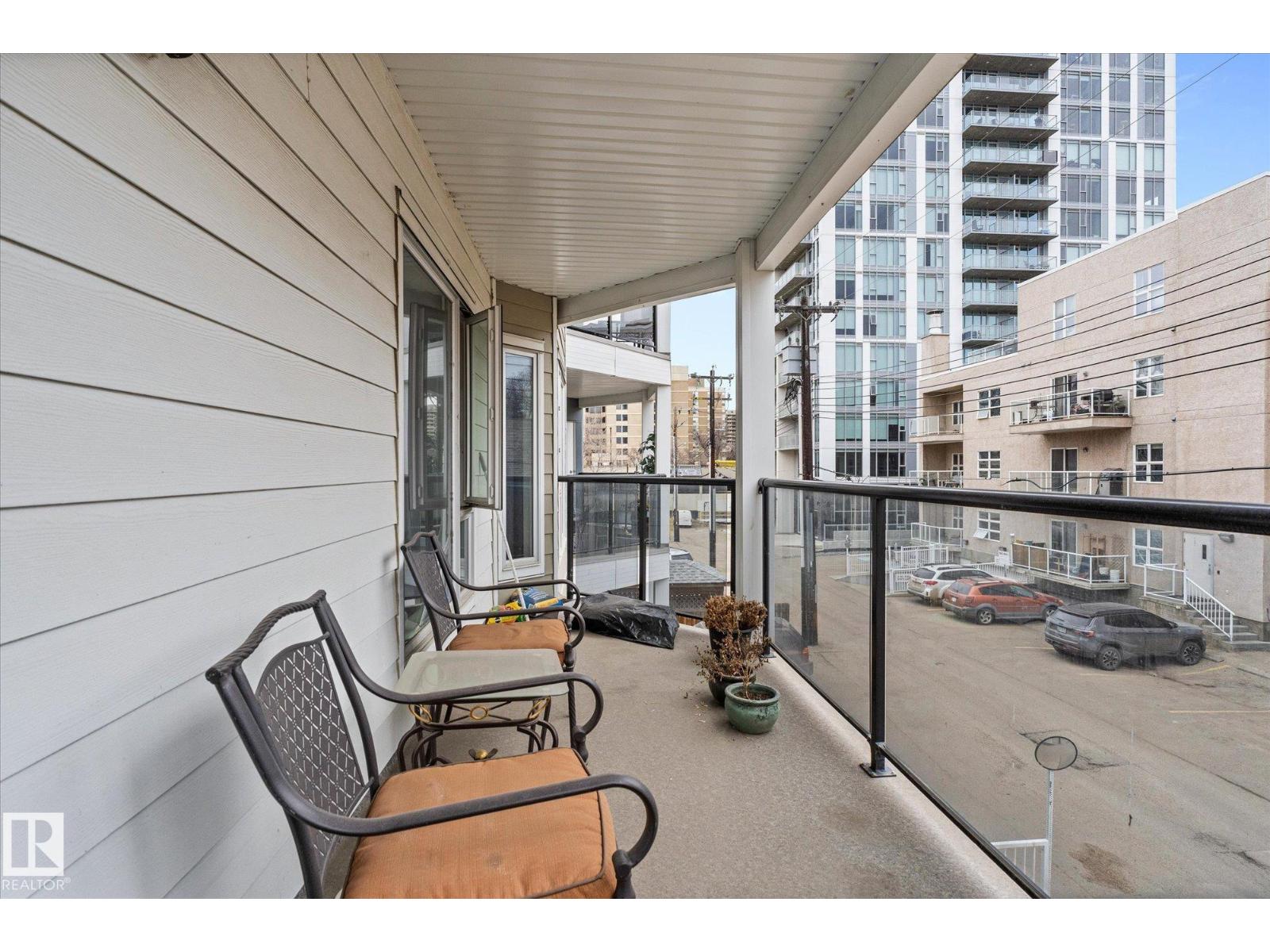 Photo 18 of 202 9905 112 St Nw, Edmonton AB