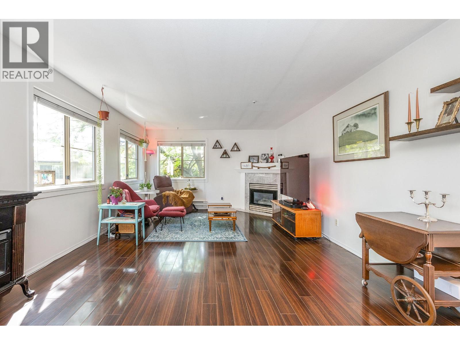 Photo 14 of 204 19130 Ford Road, Pitt Meadows BC