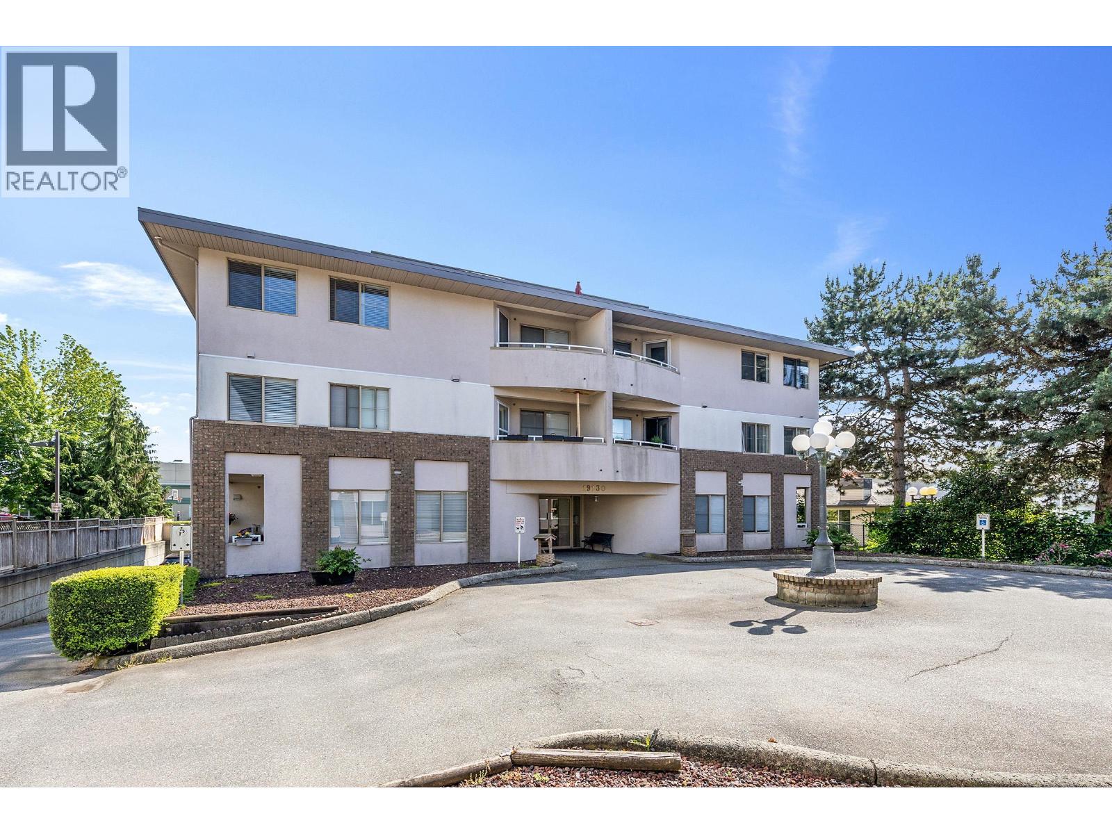 Photo 10 of 204 19130 Ford Road, Pitt Meadows BC