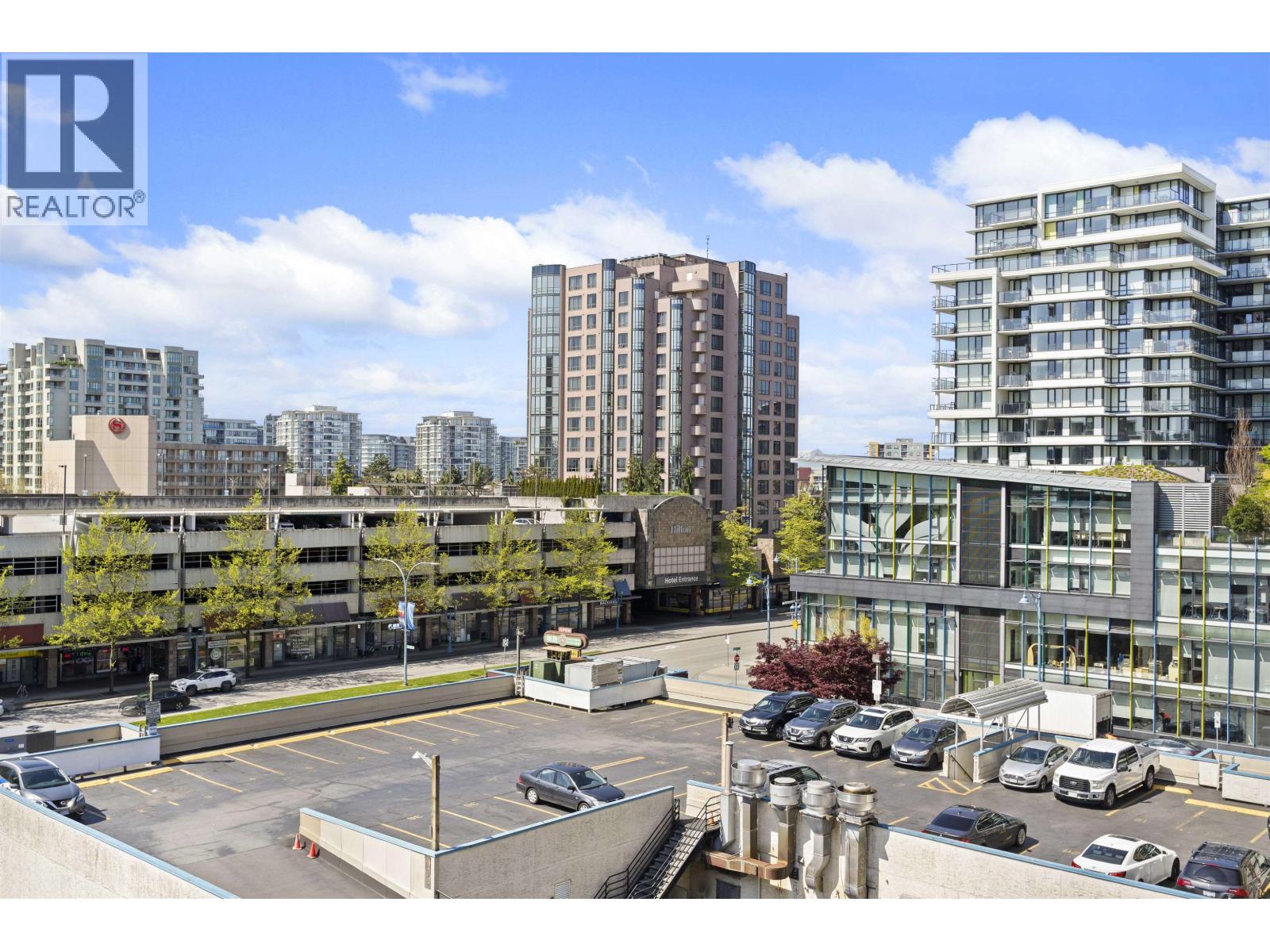 Photo 3 of 724 7831 Westminster Highway, Richmond BC