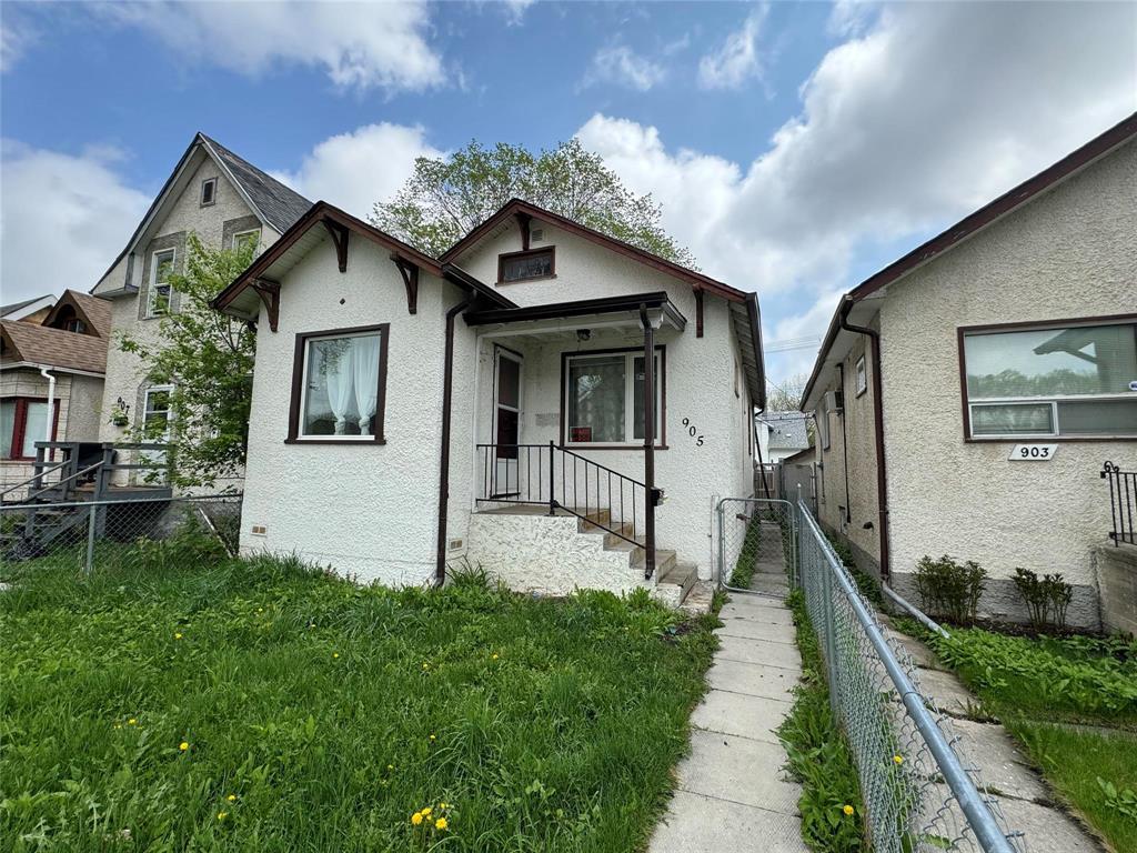 Photo 1 of 905 Lipton Street, Winnipeg MB