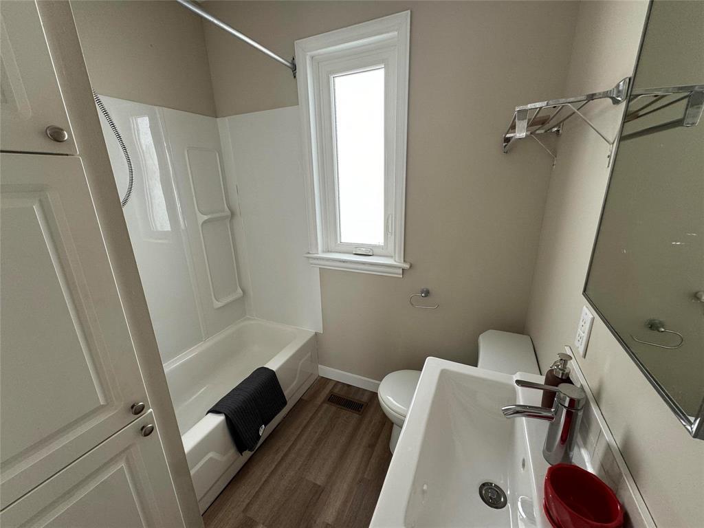 Photo 27 of 905 Lipton Street, Winnipeg MB