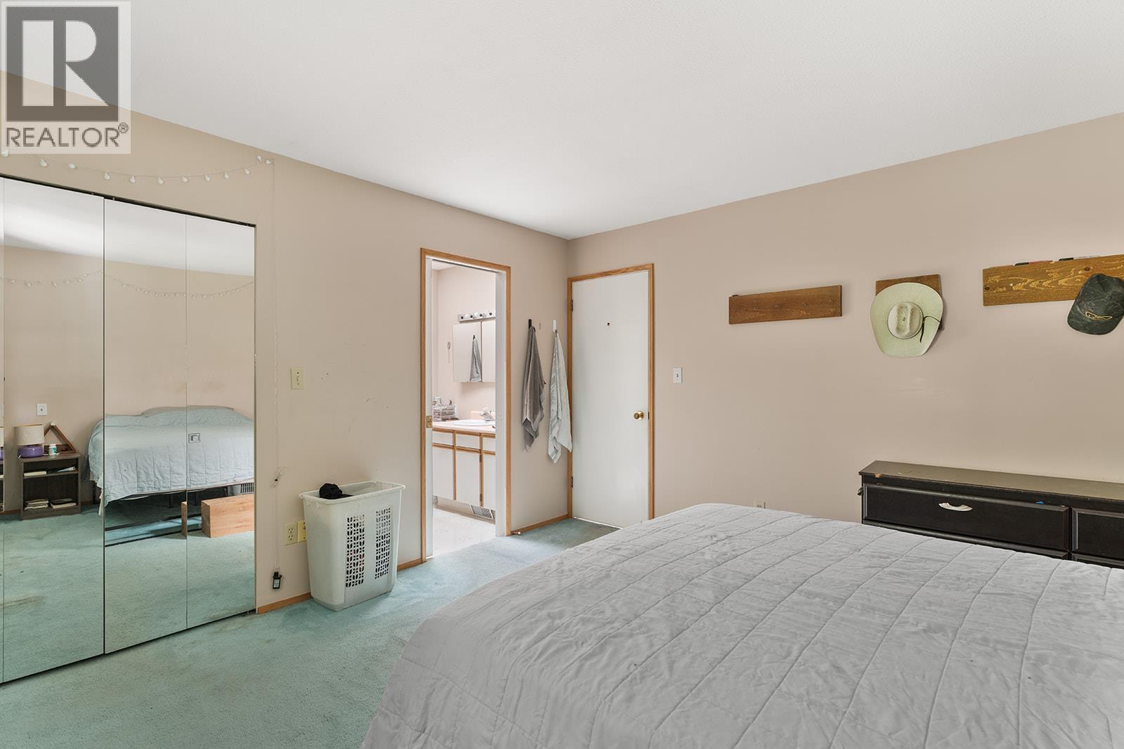 Photo 6 of 1431 Inkar Road, Kelowna BC