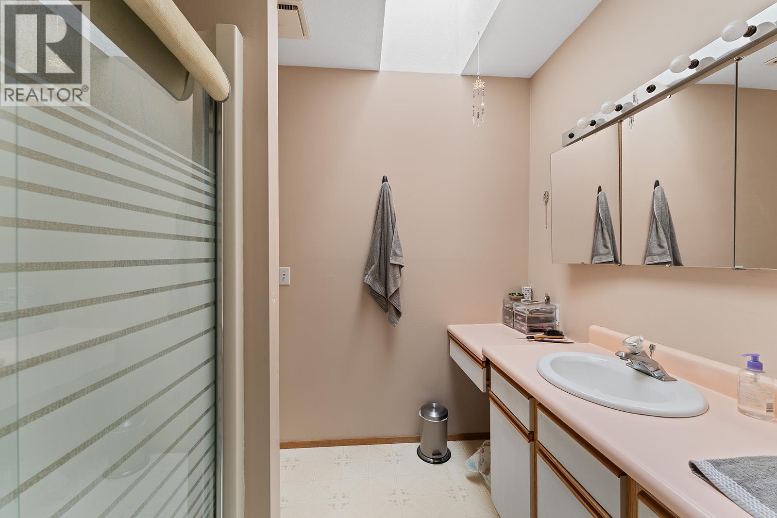 Photo 17 of 1431 Inkar Road, Kelowna BC