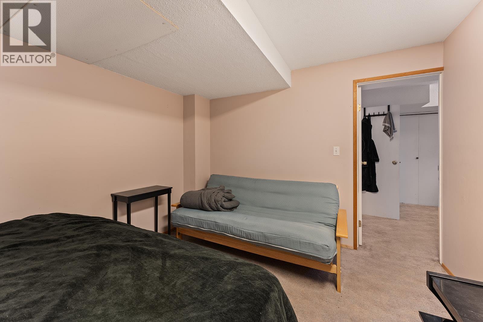 Photo 5 of 1431 Inkar Road, Kelowna BC