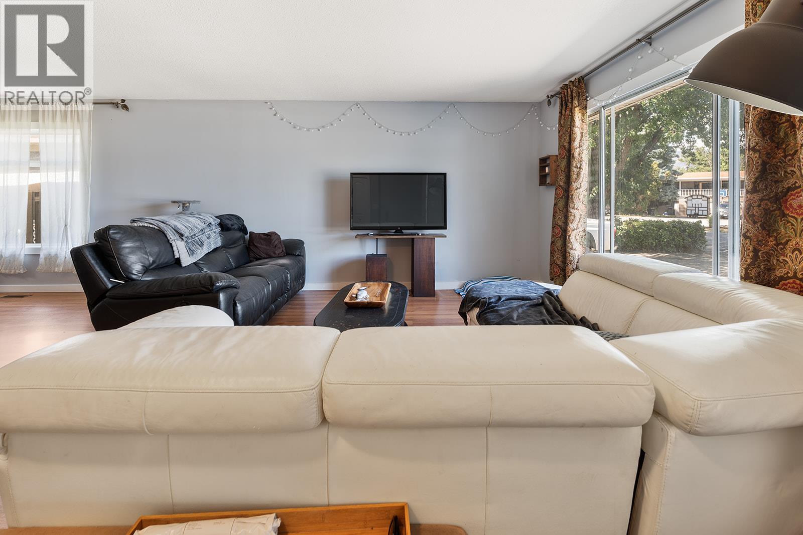 Photo 9 of 1431 Inkar Road, Kelowna BC