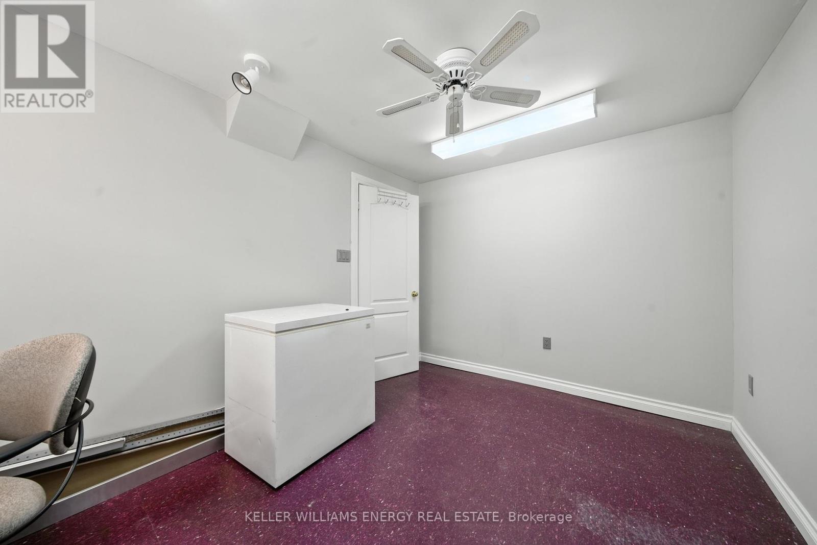 Photo 31 of 910 Renaissance Drive, Oshawa ON