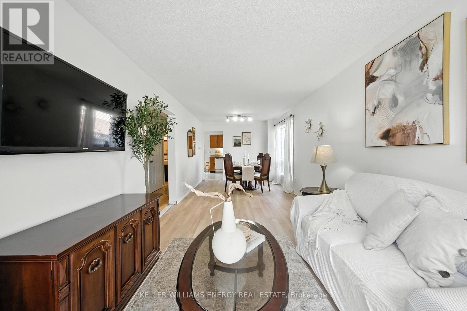 Photo 7 of 910 Renaissance Drive, Oshawa ON