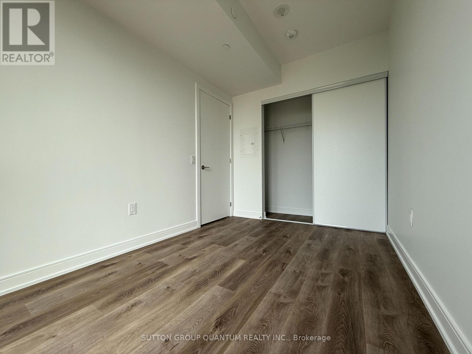 Photo 4 of 519 3009 Novar Road, Mississauga ON