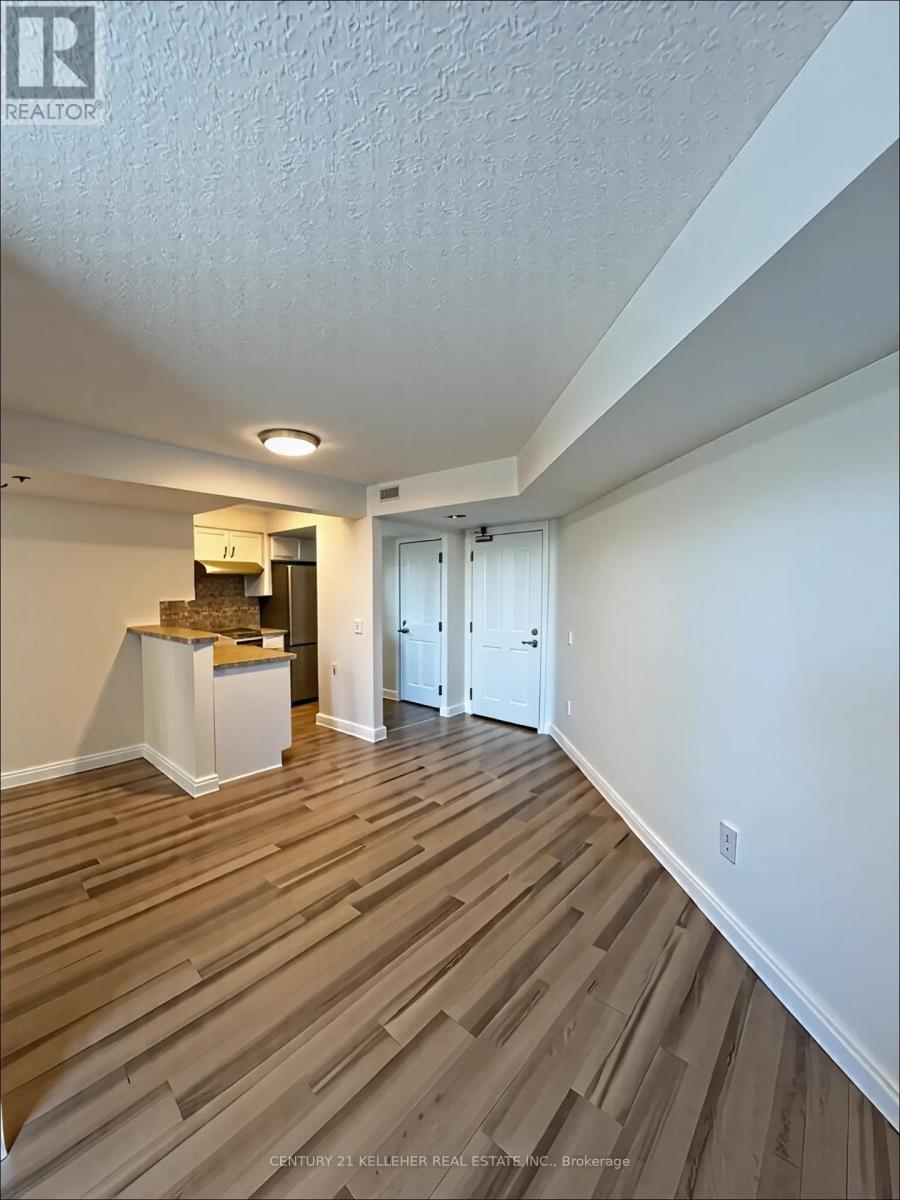 Photo 7 of 707 4640 Kimbermount Avenue, Mississauga ON