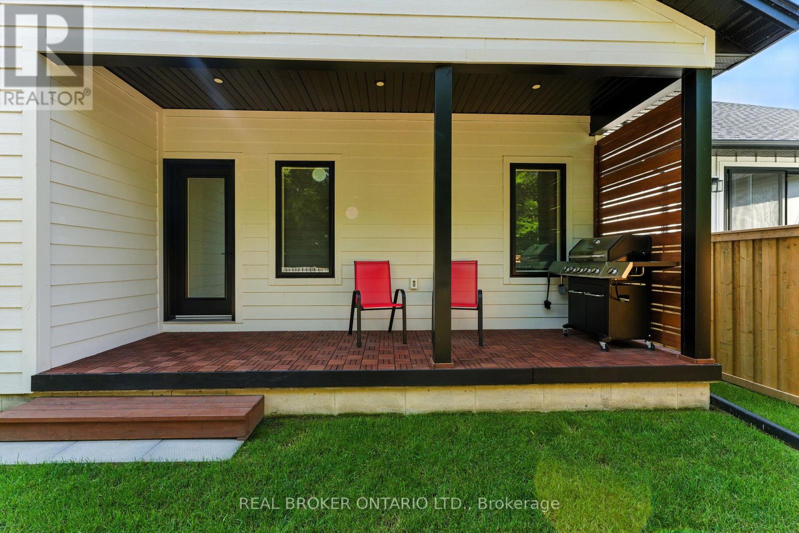 Photo 45 of 7 Macneil Court, Bayham ON