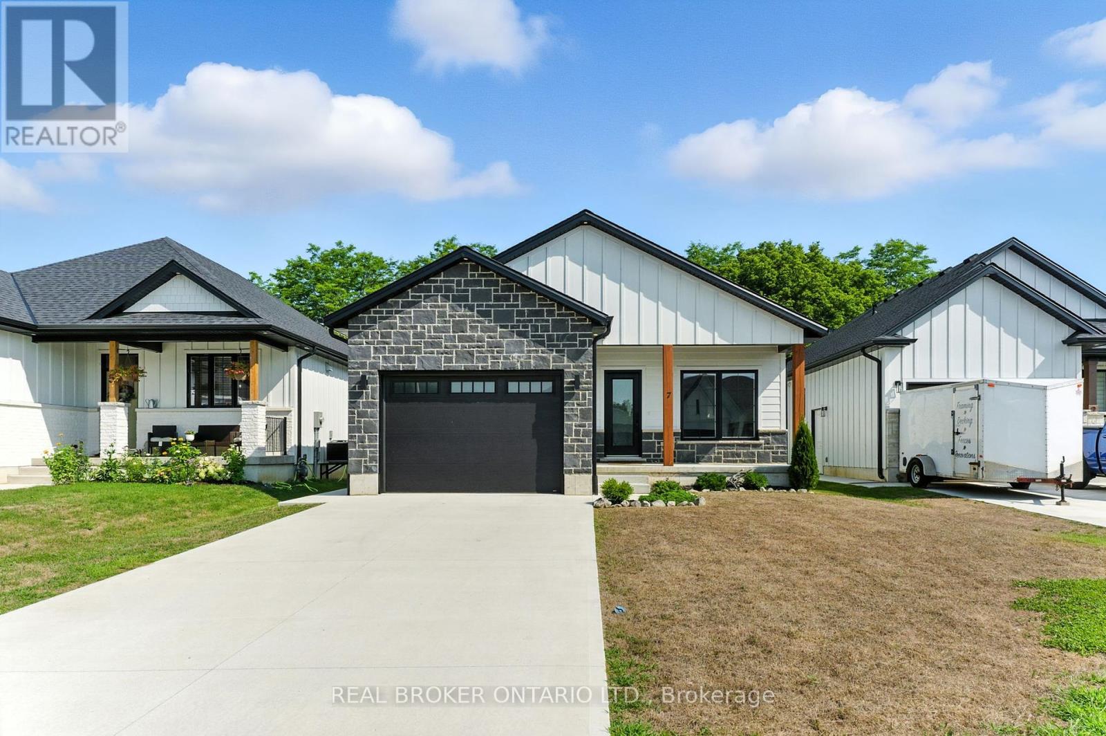 Photo 9 of 7 Macneil Court, Bayham ON