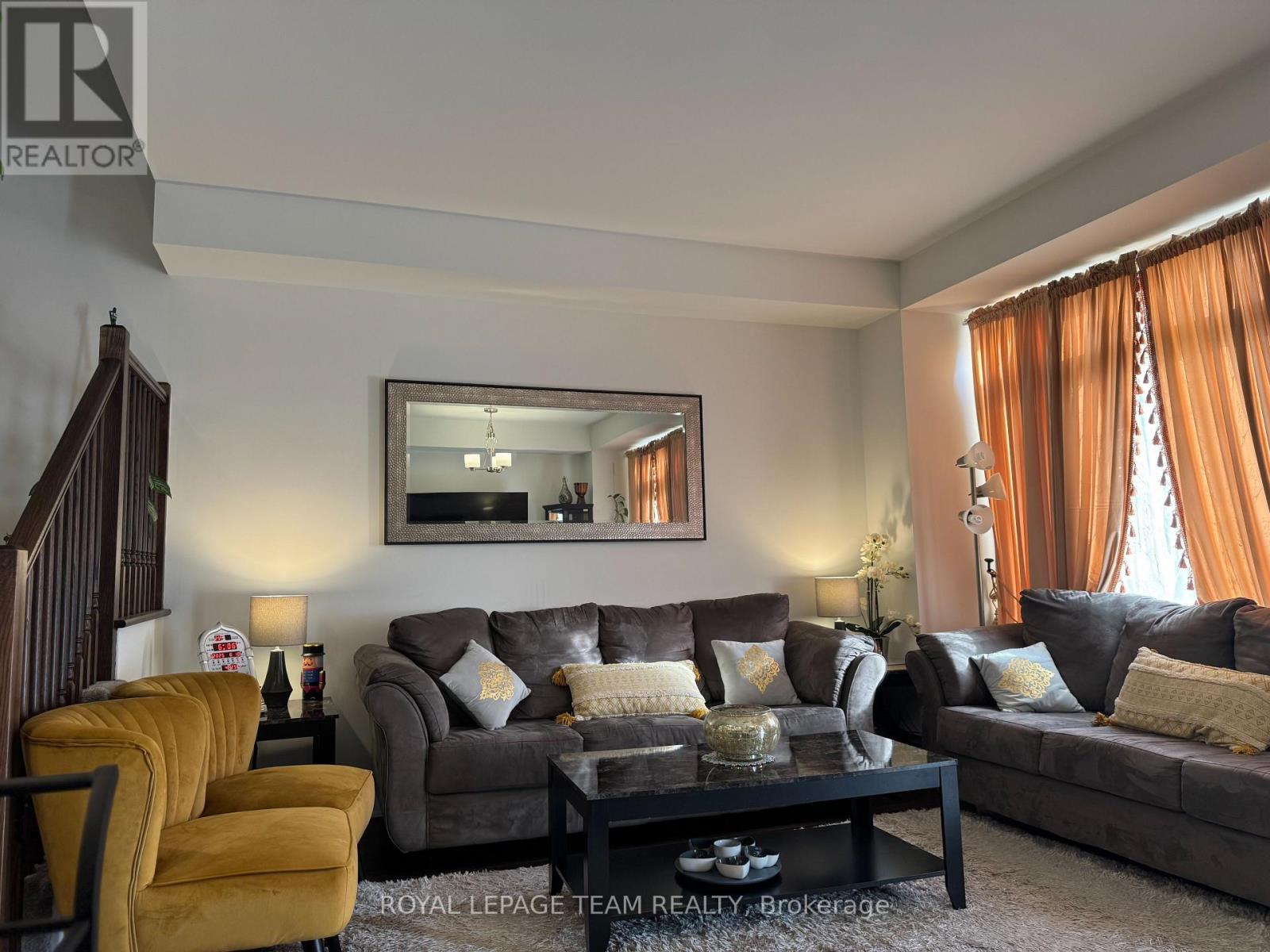 Photo 12 of 229 Zinnia Way, Ottawa ON