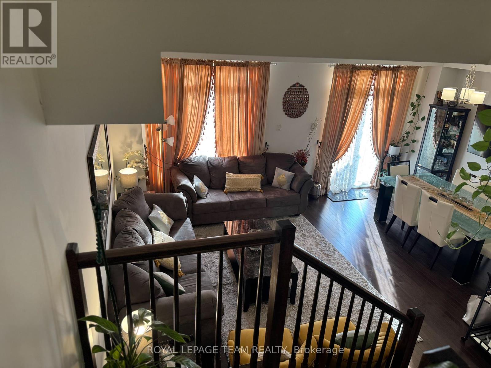 Photo 13 of 229 Zinnia Way, Ottawa ON