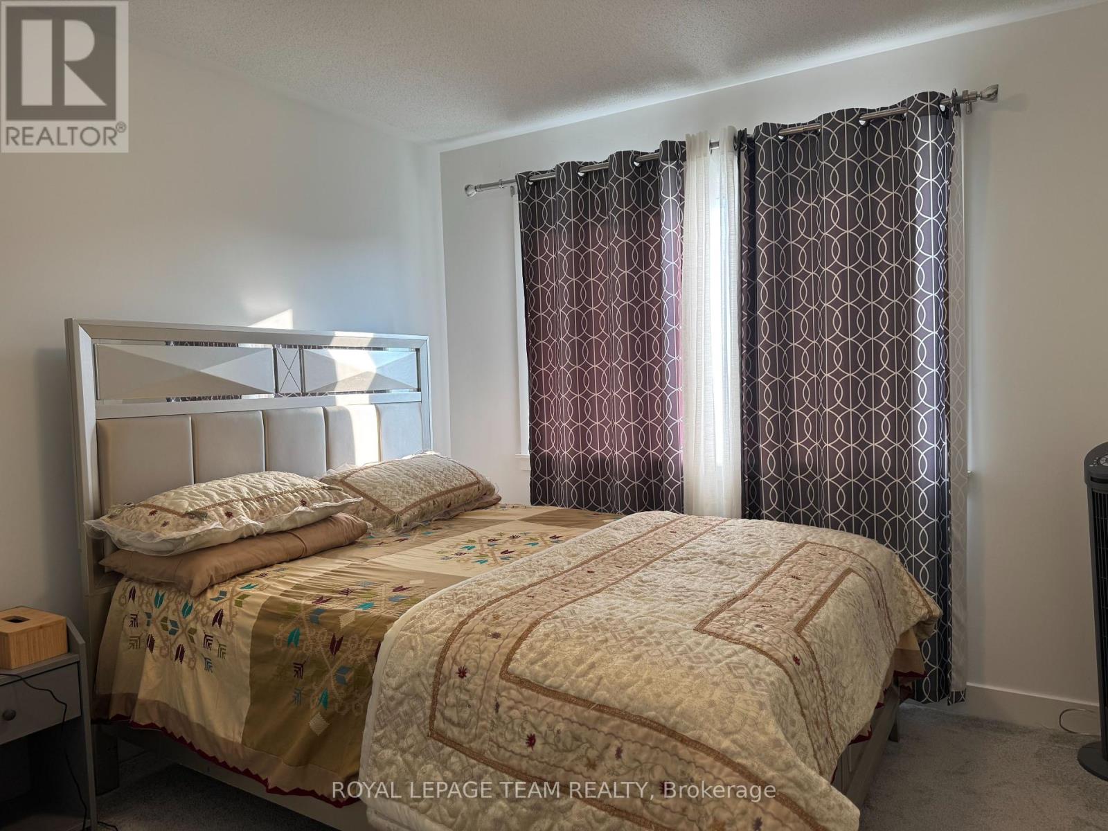 Photo 21 of 229 Zinnia Way, Ottawa ON