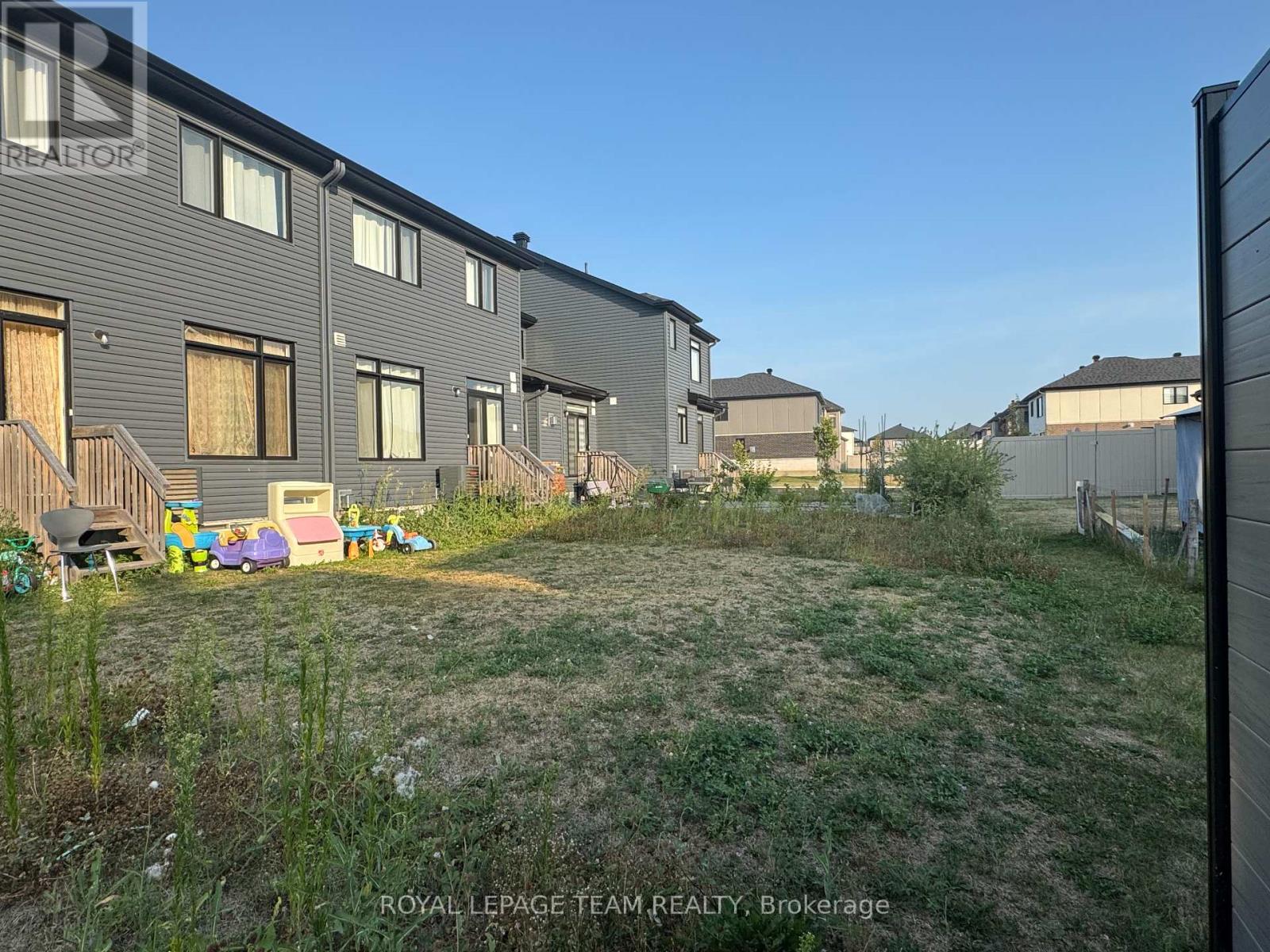 Photo 26 of 229 Zinnia Way, Ottawa ON