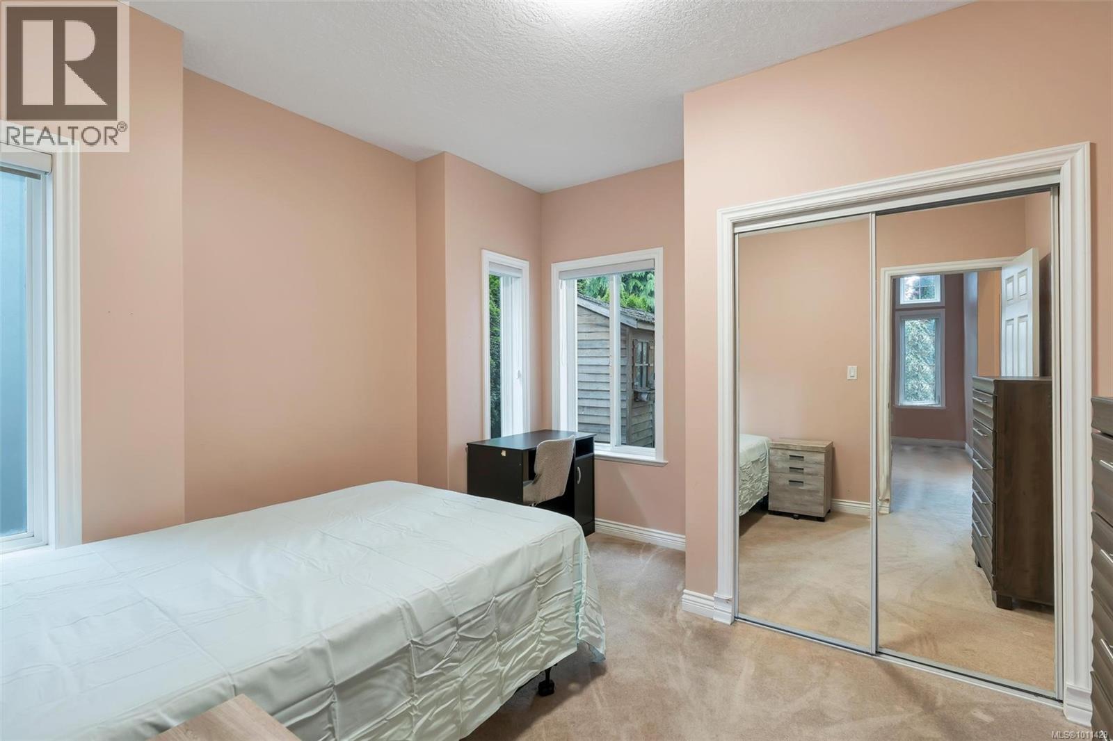 Photo 47 of 4248 Oakview Close, Saanich BC