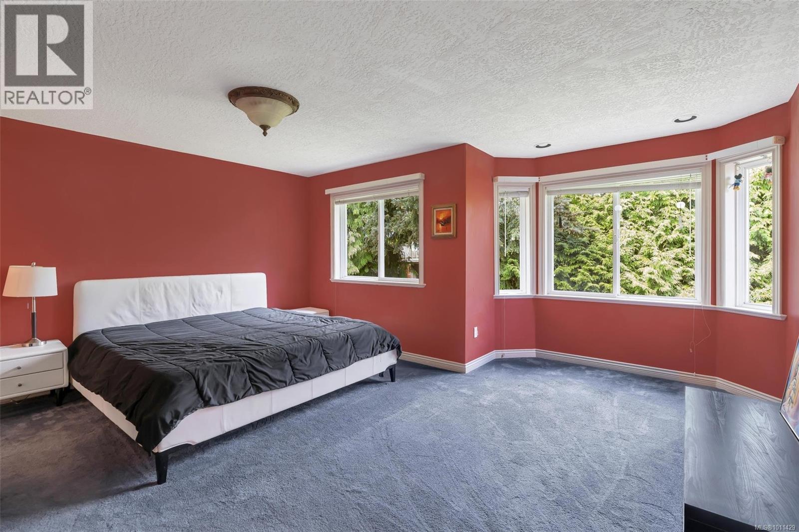 Photo 34 of 4248 Oakview Close, Saanich BC