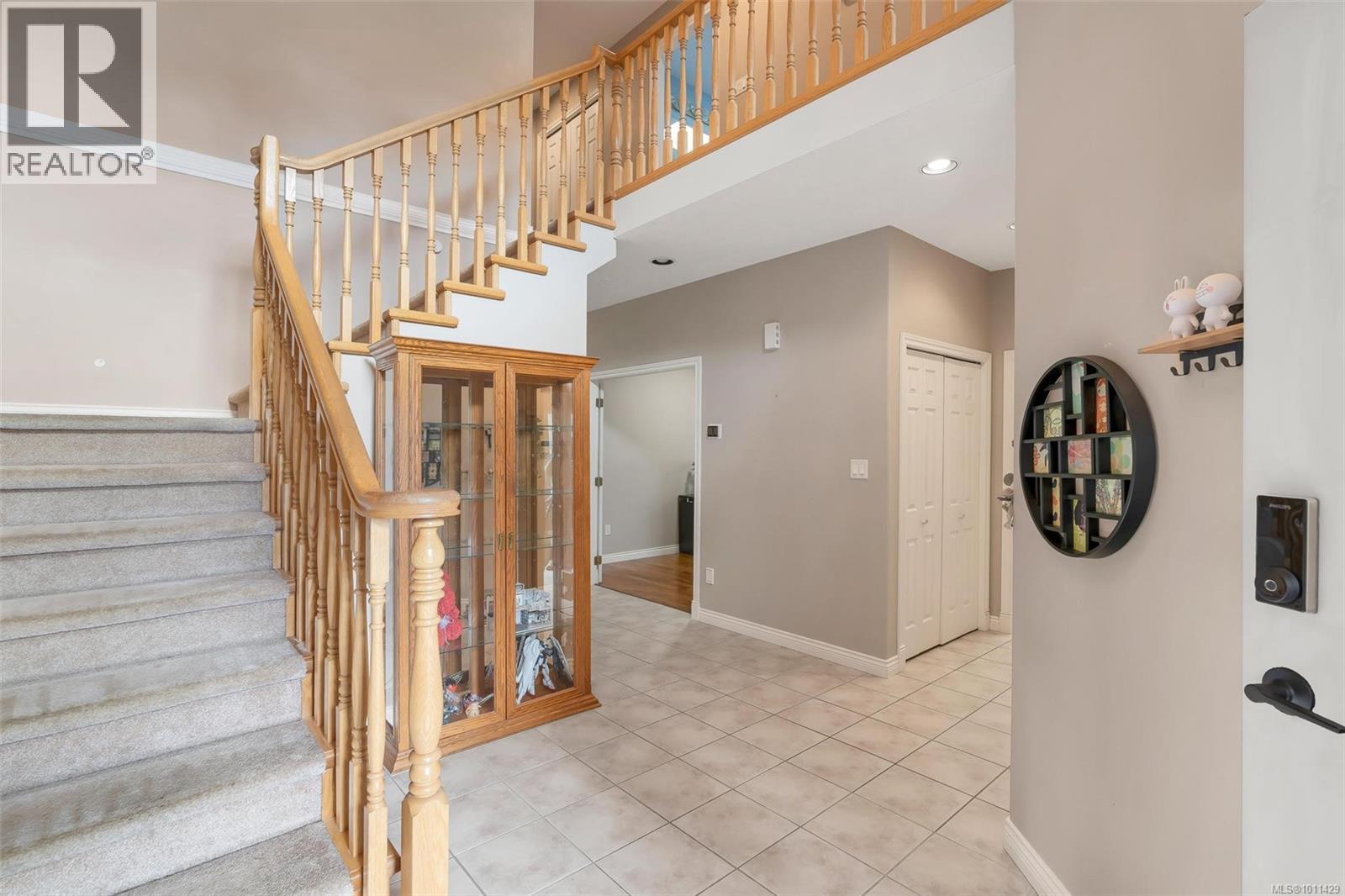 Photo 18 of 4248 Oakview Close, Saanich BC
