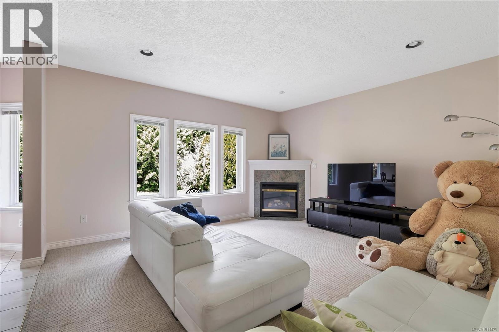 Photo 30 of 4248 Oakview Close, Saanich BC