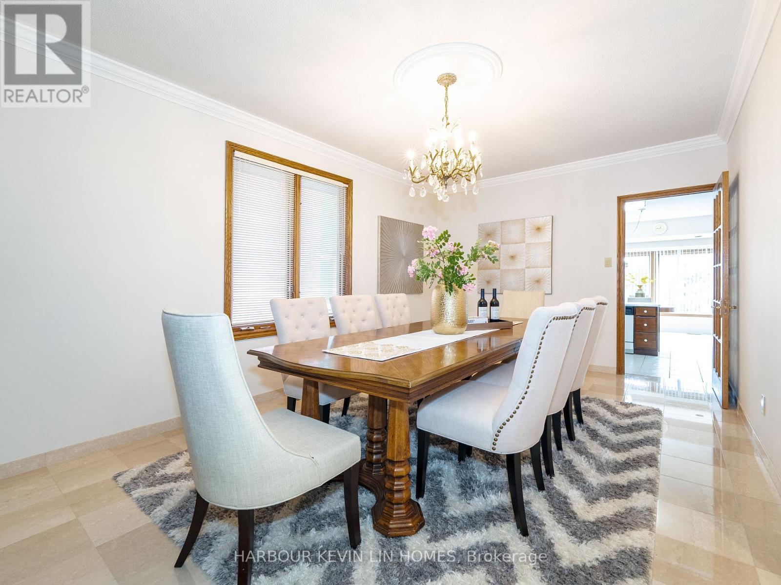 Photo 30 of 101 Leyburn Avenue, Richmond Hill ON