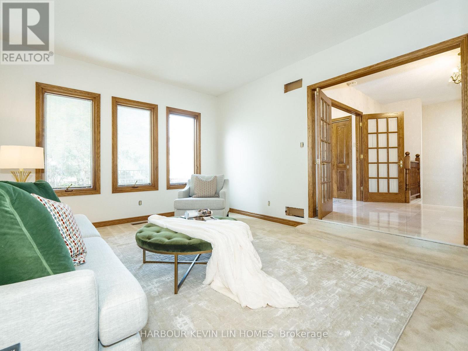 Photo 12 of 101 Leyburn Avenue, Richmond Hill ON
