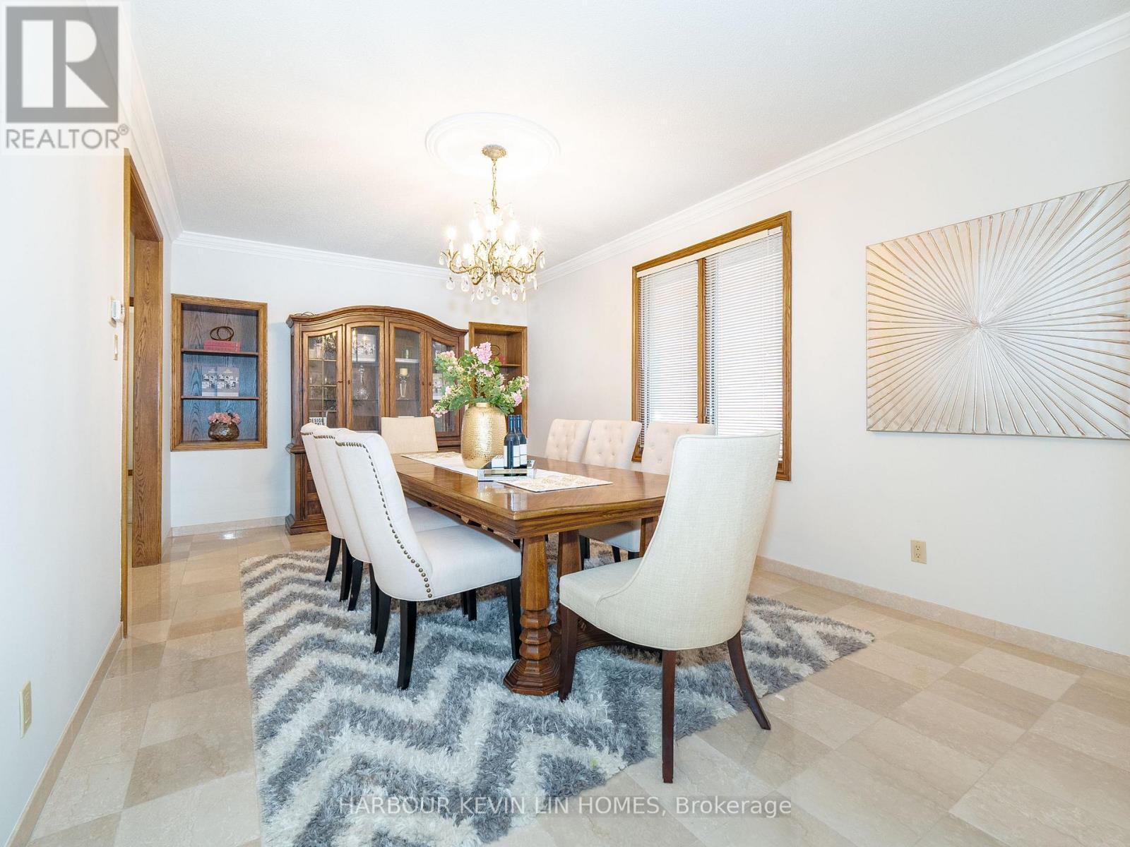 Photo 9 of 101 Leyburn Avenue, Richmond Hill ON