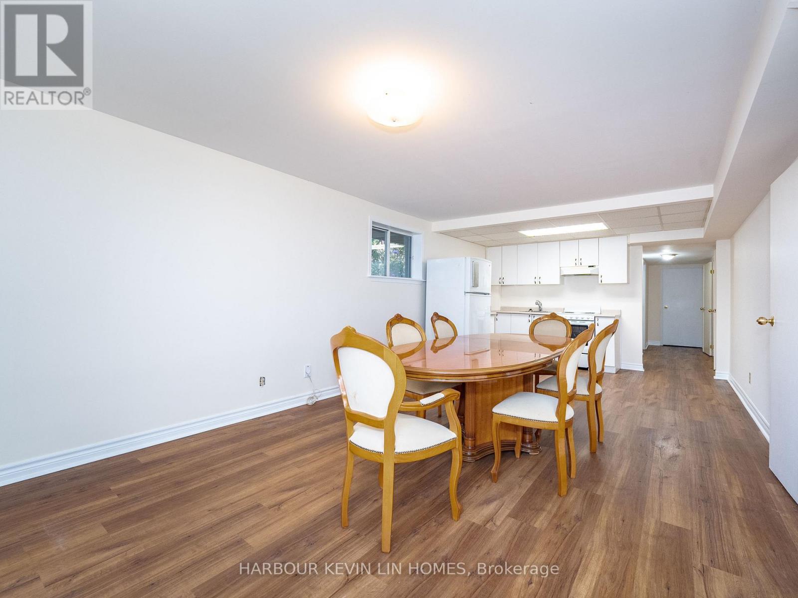 Photo 16 of 101 Leyburn Avenue, Richmond Hill ON