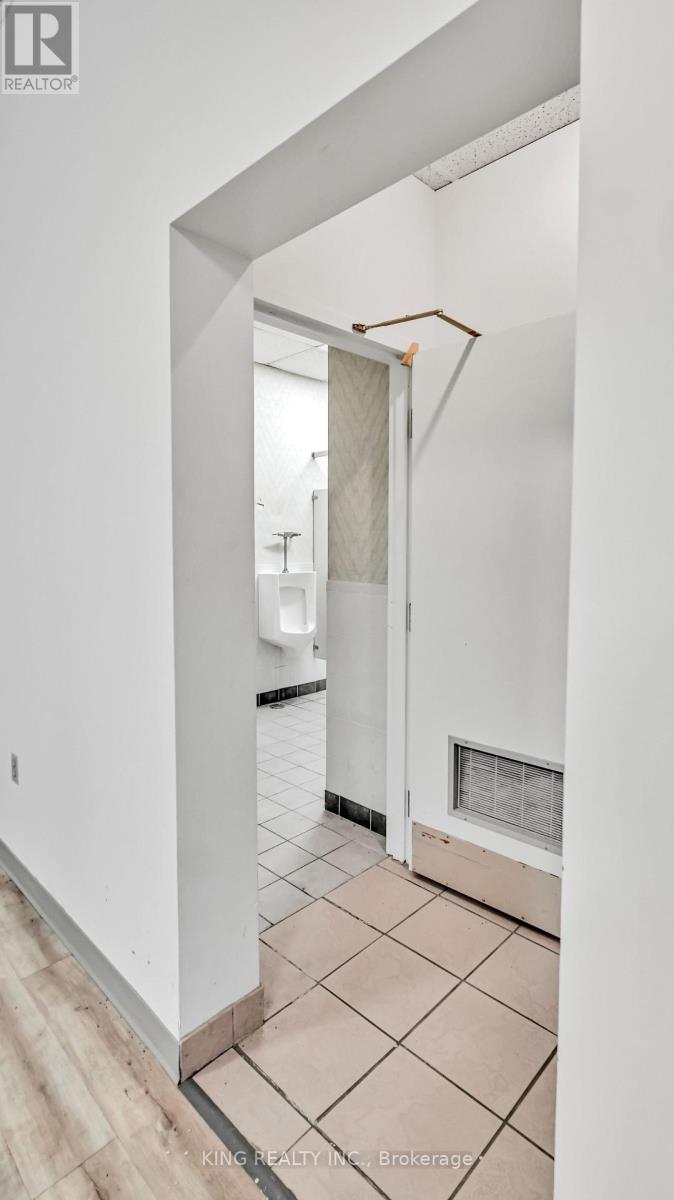 Photo 7 of 109 110 379 Dundas Street, London East ON