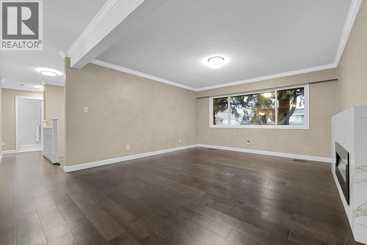 Photo 4 of 9248 General Currie Road, Richmond BC
