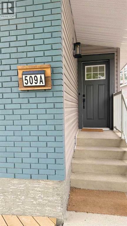 Multi-family House Bi-level for Sale in   Avenue NE Winston Heights/Mountview Calgary 