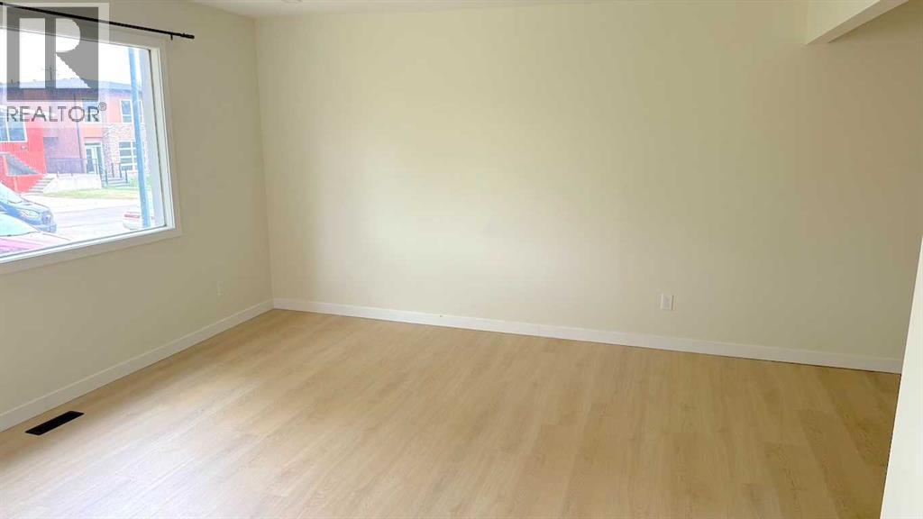 Multi-family House Bi-level for Sale in   Avenue NE Winston Heights/Mountview Calgary 