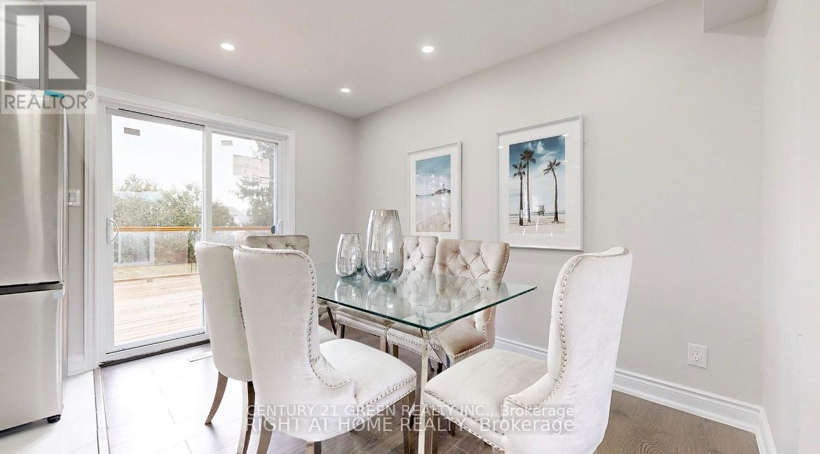Photo 10 of Main 1813 Rossland Road E, Whitby ON